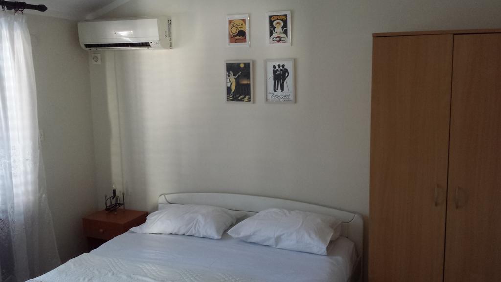 Apartments Fortunella Budva Room photo